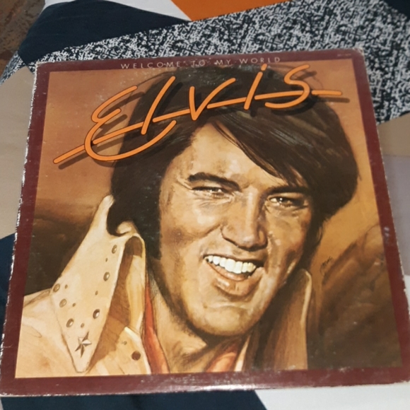Other - 1977 Elvis Vinyl